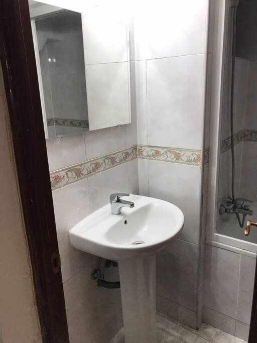 Апартаменты Agradable Apartamento En Zona Malasana Мадрид Экстерьер фото